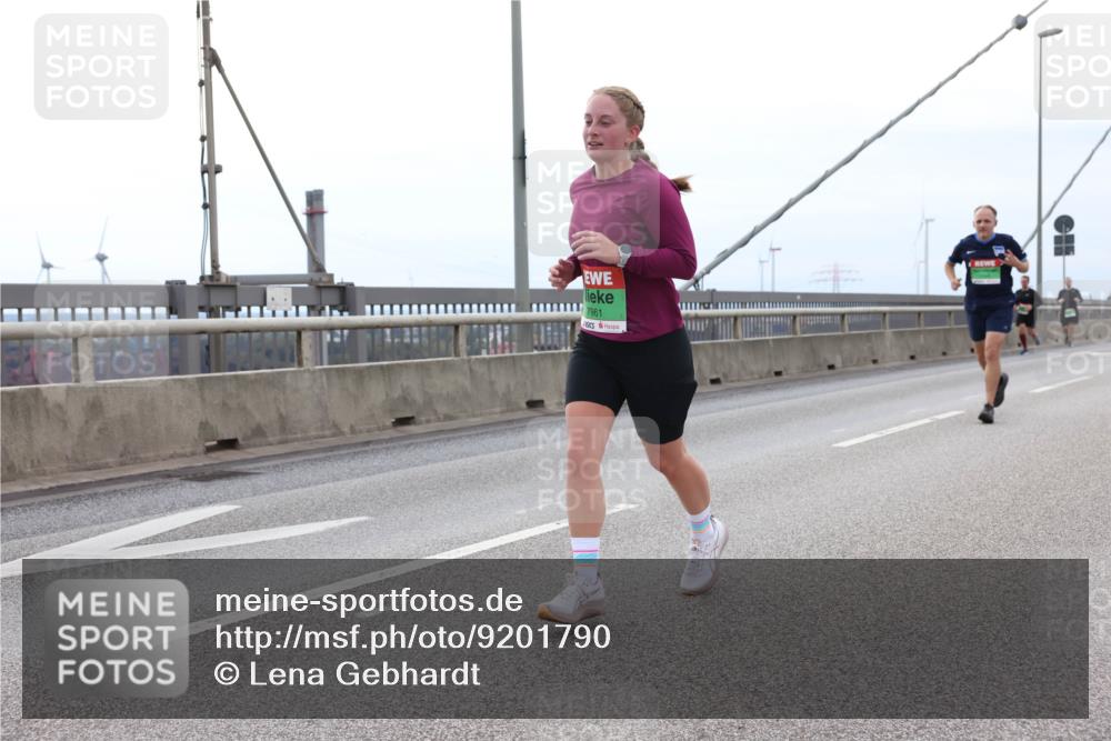 03.10.2025 - Köhlbrandbrückenlauf Lena Gebhardt http://msf.ph/oto/9201790 03.10.2025 15:46:57 Position 2 7961 meine-sportfotos.de