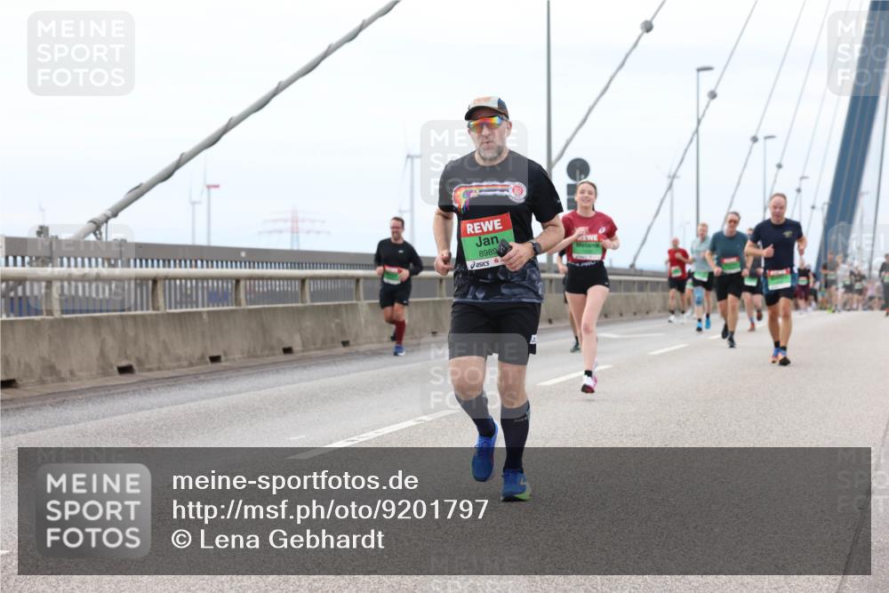 03.10.2025 - Köhlbrandbrückenlauf Lena Gebhardt http://msf.ph/oto/9201797 03.10.2025 15:47:00 Position 2 8989 meine-sportfotos.de
