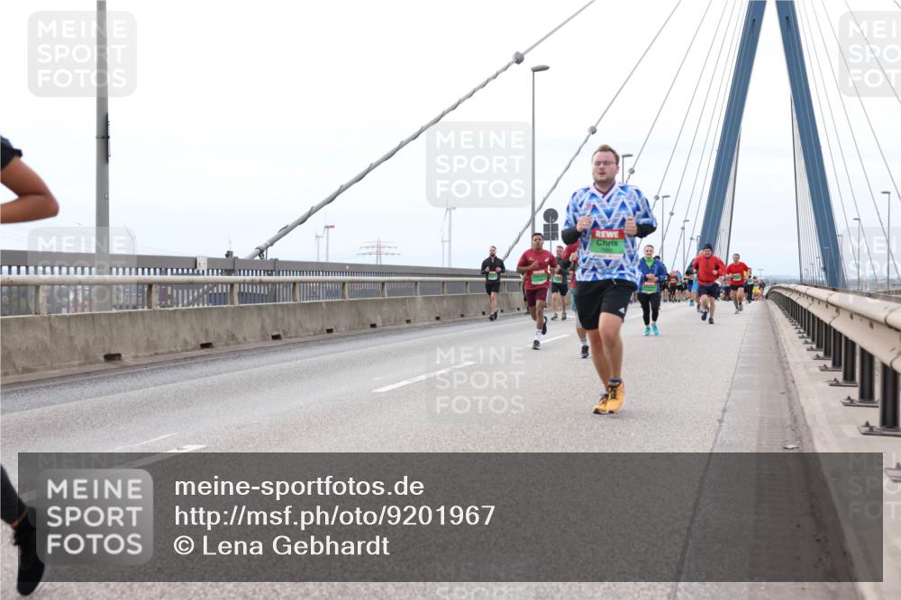 03.10.2025 - Köhlbrandbrückenlauf Lena Gebhardt http://msf.ph/oto/9201967 03.10.2025 15:47:39 Position 2  meine-sportfotos.de