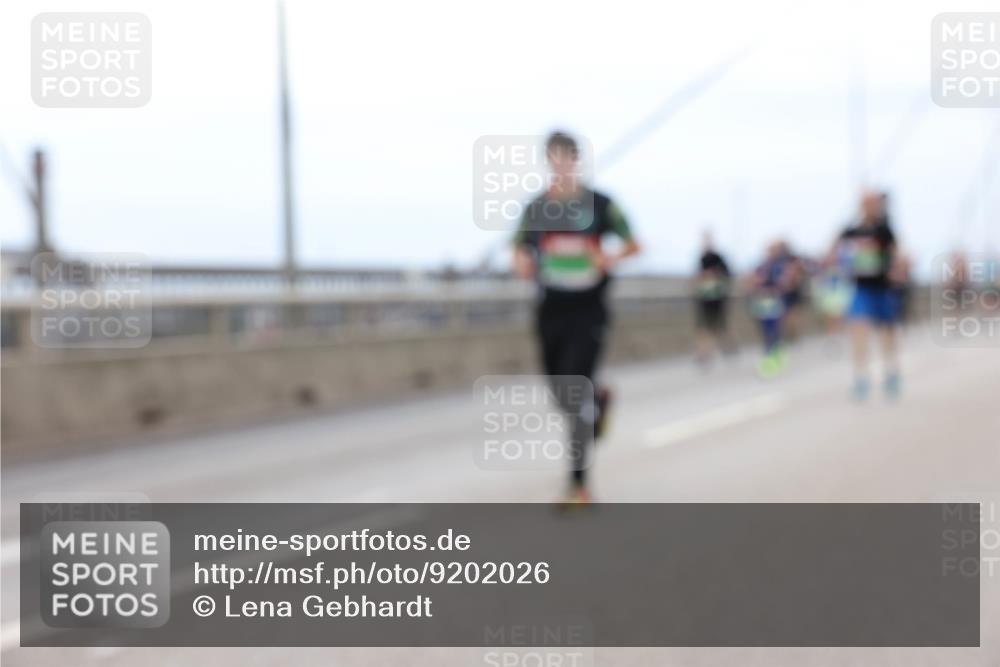 03.10.2025 - Köhlbrandbrückenlauf Lena Gebhardt http://msf.ph/oto/9202026 03.10.2025 15:47:49 Position 2  meine-sportfotos.de