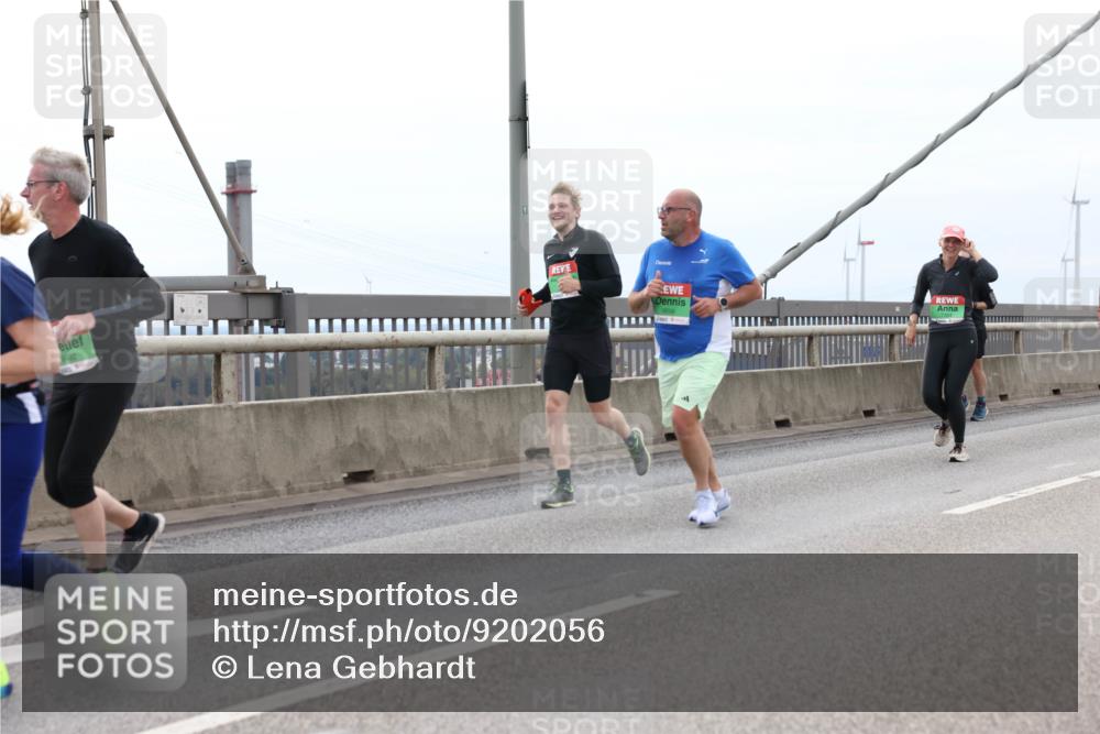03.10.2025 - Köhlbrandbrückenlauf Lena Gebhardt http://msf.ph/oto/9202056 03.10.2025 15:47:54 Position 2 91 meine-sportfotos.de