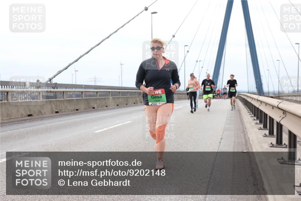 03.10.2025 - Köhlbrandbrückenlauf Lena Gebhardt http://msf.ph/oto/9202148 03.10.2025 15:48:08 Position 2 7348 meine-sportfotos.de