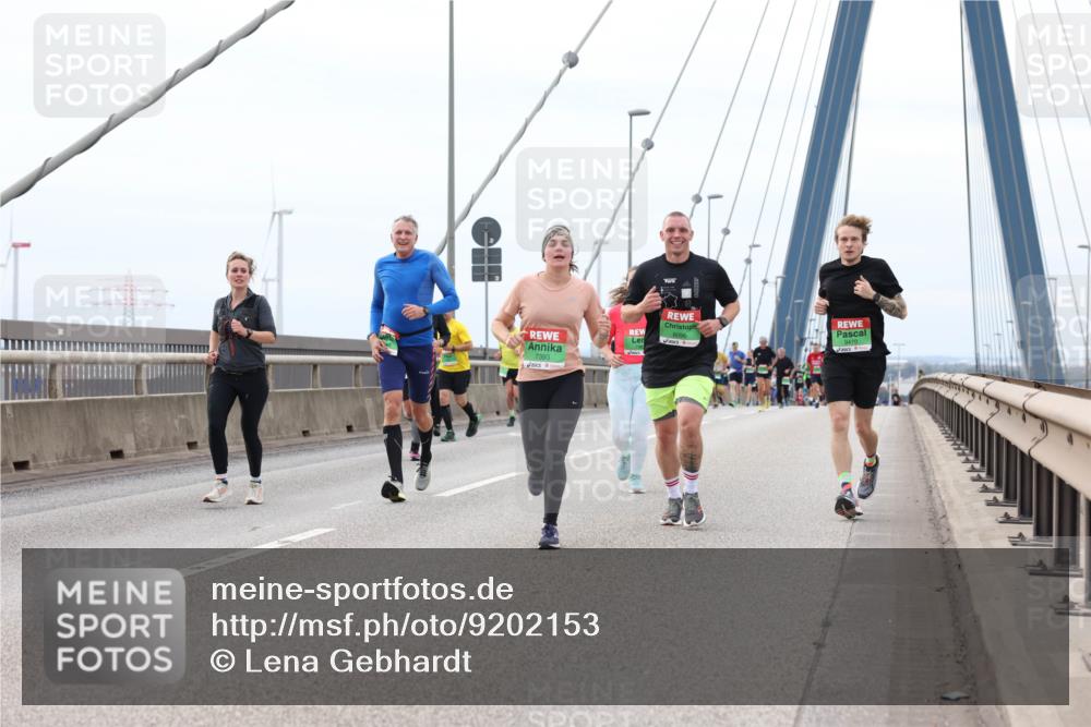 03.10.2025 - Köhlbrandbrückenlauf Lena Gebhardt http://msf.ph/oto/9202153 03.10.2025 15:48:10 Position 2 7393, 9470 meine-sportfotos.de