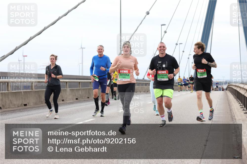 03.10.2025 - Köhlbrandbrückenlauf Lena Gebhardt http://msf.ph/oto/9202156 03.10.2025 15:48:10 Position 2 7393, 8096, 9470 meine-sportfotos.de