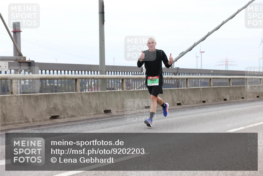 03.10.2025 - Köhlbrandbrückenlauf Lena Gebhardt http://msf.ph/oto/9202203 03.10.2025 15:48:20 Position 2 91, 9300 meine-sportfotos.de
