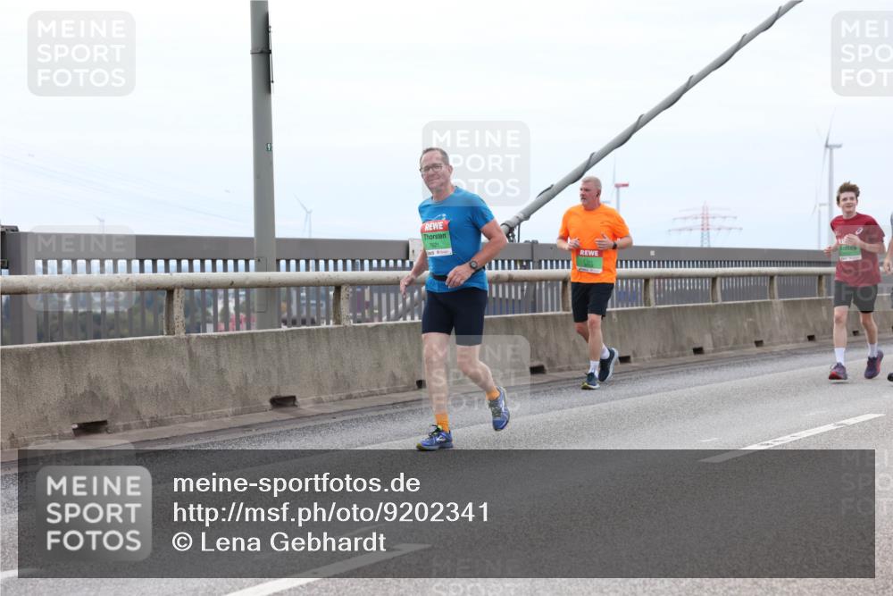 03.10.2025 - Köhlbrandbrückenlauf Lena Gebhardt http://msf.ph/oto/9202341 03.10.2025 15:48:47 Position 2 91, 7621 meine-sportfotos.de