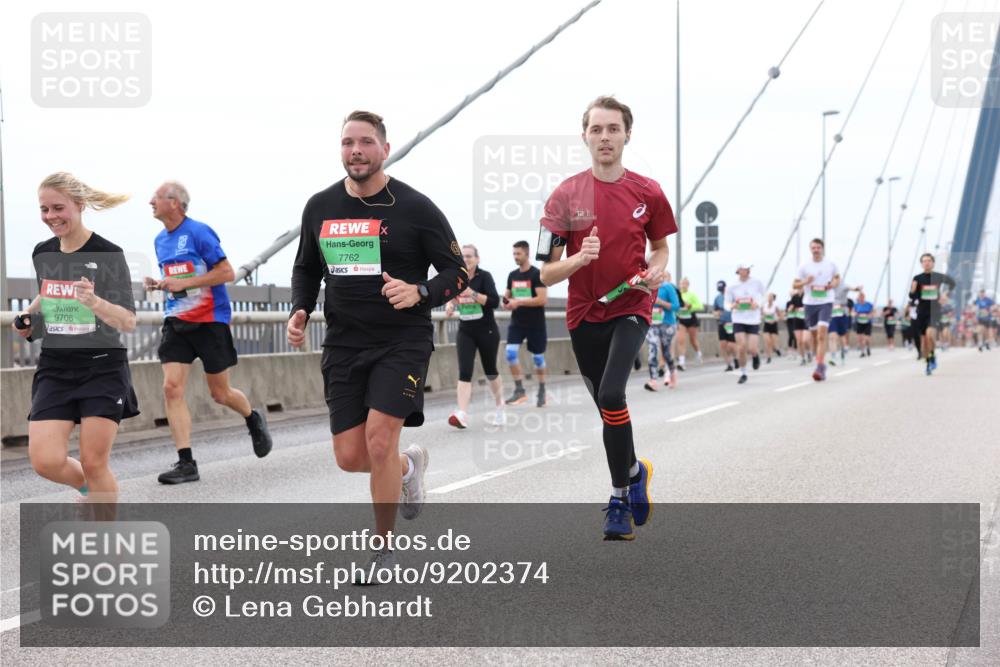 03.10.2025 - Köhlbrandbrückenlauf Lena Gebhardt http://msf.ph/oto/9202374 03.10.2025 15:48:53 Position 2 9706, 7762 meine-sportfotos.de