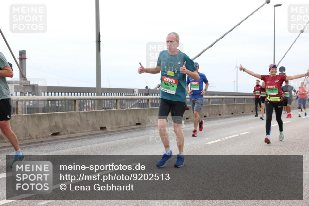 03.10.2025 - Köhlbrandbrückenlauf Lena Gebhardt http://msf.ph/oto/9202513 03.10.2025 15:49:20 Position 2 2025, 9284 meine-sportfotos.de