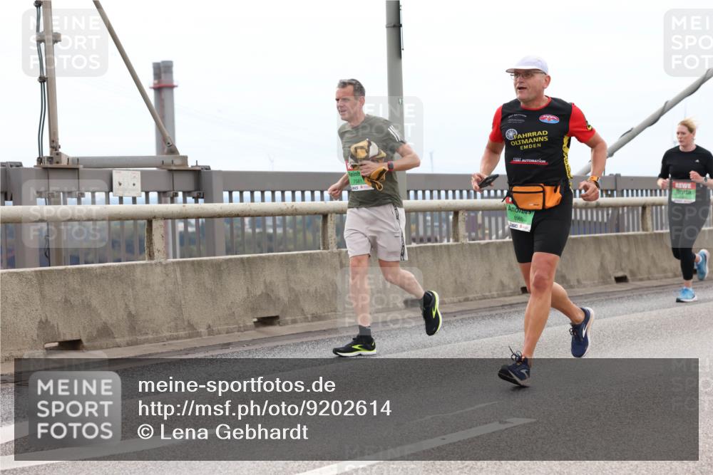 03.10.2025 - Köhlbrandbrückenlauf Lena Gebhardt http://msf.ph/oto/9202614 03.10.2025 15:49:46 Position 2 7581, 8960 meine-sportfotos.de