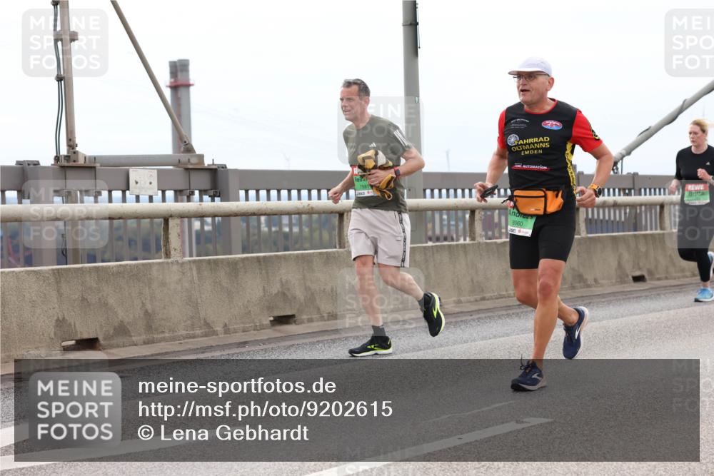03.10.2025 - Köhlbrandbrückenlauf Lena Gebhardt http://msf.ph/oto/9202615 03.10.2025 15:49:46 Position 2 7581, 8960 meine-sportfotos.de