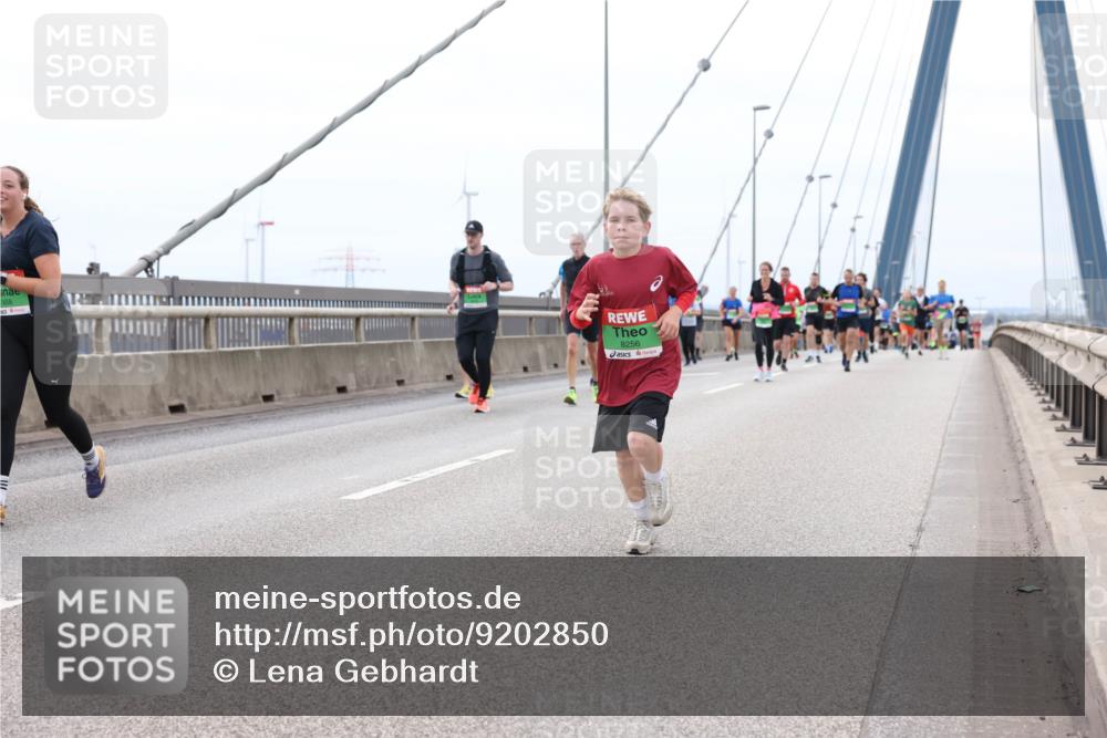 03.10.2025 - Köhlbrandbrückenlauf Lena Gebhardt http://msf.ph/oto/9202850 03.10.2025 15:50:50 Position 2 1458, 8256 meine-sportfotos.de