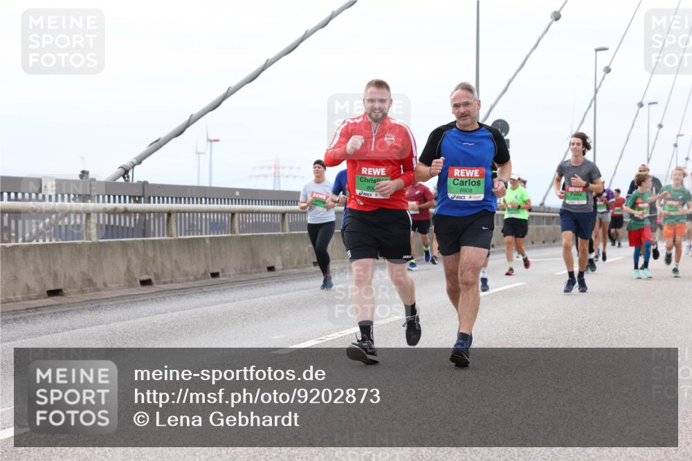 03.10.2025 - Köhlbrandbrückenlauf Lena Gebhardt http://msf.ph/oto/9202873 03.10.2025 15:50:57 Position 2 890, 8908 meine-sportfotos.de