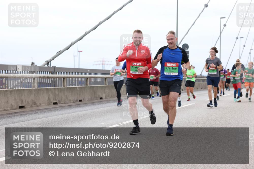 03.10.2025 - Köhlbrandbrückenlauf Lena Gebhardt http://msf.ph/oto/9202874 03.10.2025 15:50:57 Position 2 890, 8908 meine-sportfotos.de