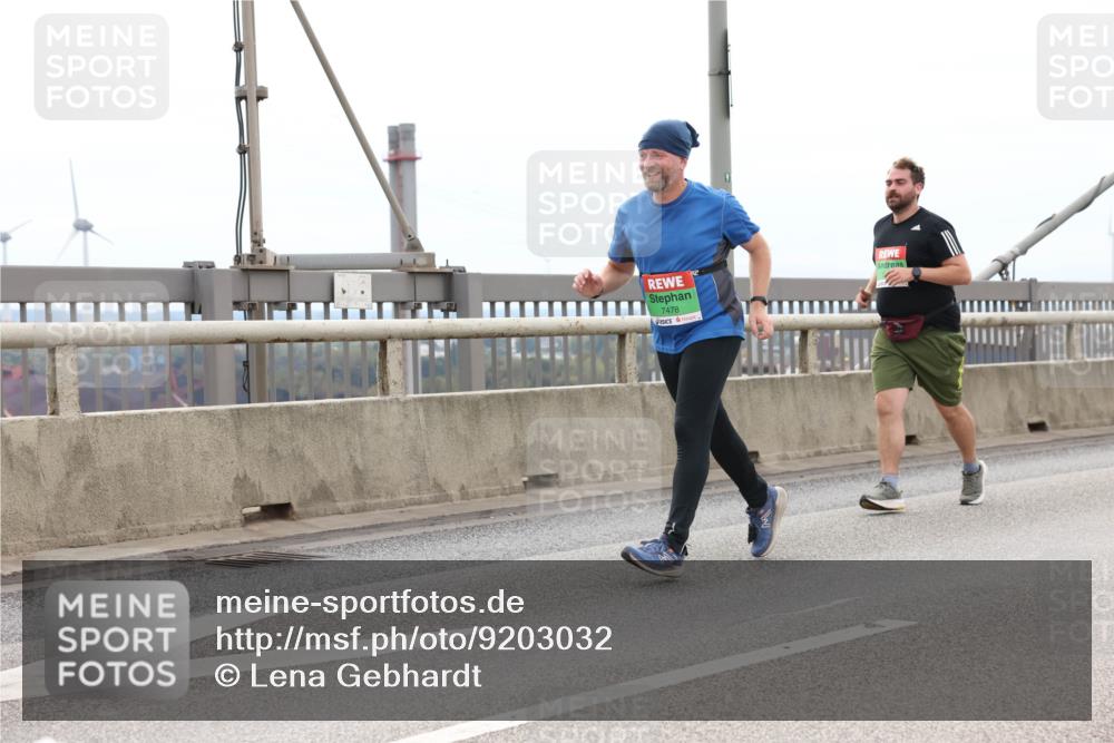 03.10.2025 - Köhlbrandbrückenlauf Lena Gebhardt http://msf.ph/oto/9203032 03.10.2025 15:51:34 Position 2 7478 meine-sportfotos.de