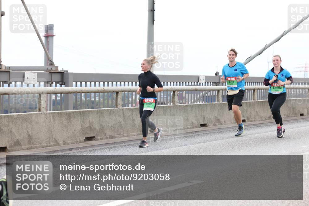 03.10.2025 - Köhlbrandbrückenlauf Lena Gebhardt http://msf.ph/oto/9203058 03.10.2025 15:51:40 Position 2 91, 7996 meine-sportfotos.de