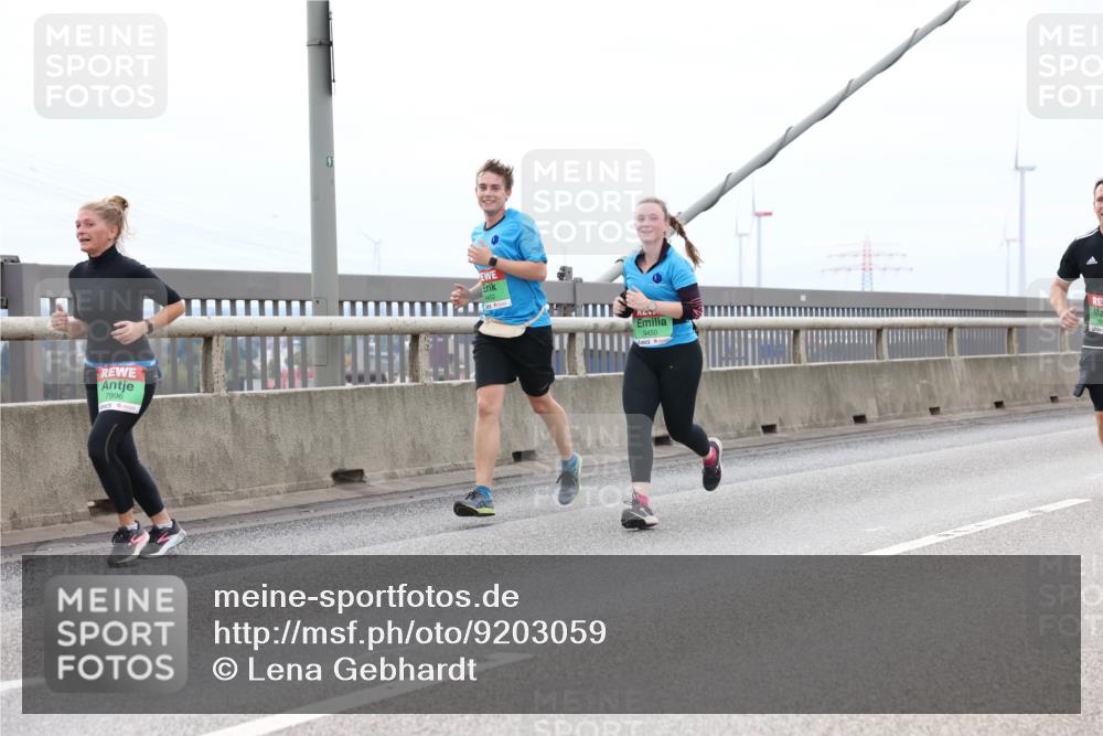 03.10.2025 - Köhlbrandbrückenlauf Lena Gebhardt http://msf.ph/oto/9203059 03.10.2025 15:51:40 Position 2 7996, 9450 meine-sportfotos.de