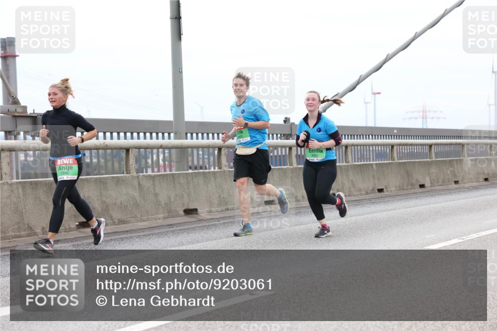 03.10.2025 - Köhlbrandbrückenlauf Lena Gebhardt http://msf.ph/oto/9203061 03.10.2025 15:51:40 Position 2 7996, 97, 9450 meine-sportfotos.de