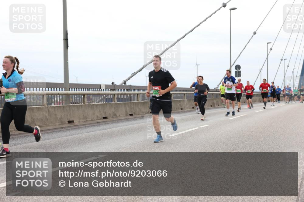 03.10.2025 - Köhlbrandbrückenlauf Lena Gebhardt http://msf.ph/oto/9203066 03.10.2025 15:51:42 Position 2 9450 meine-sportfotos.de