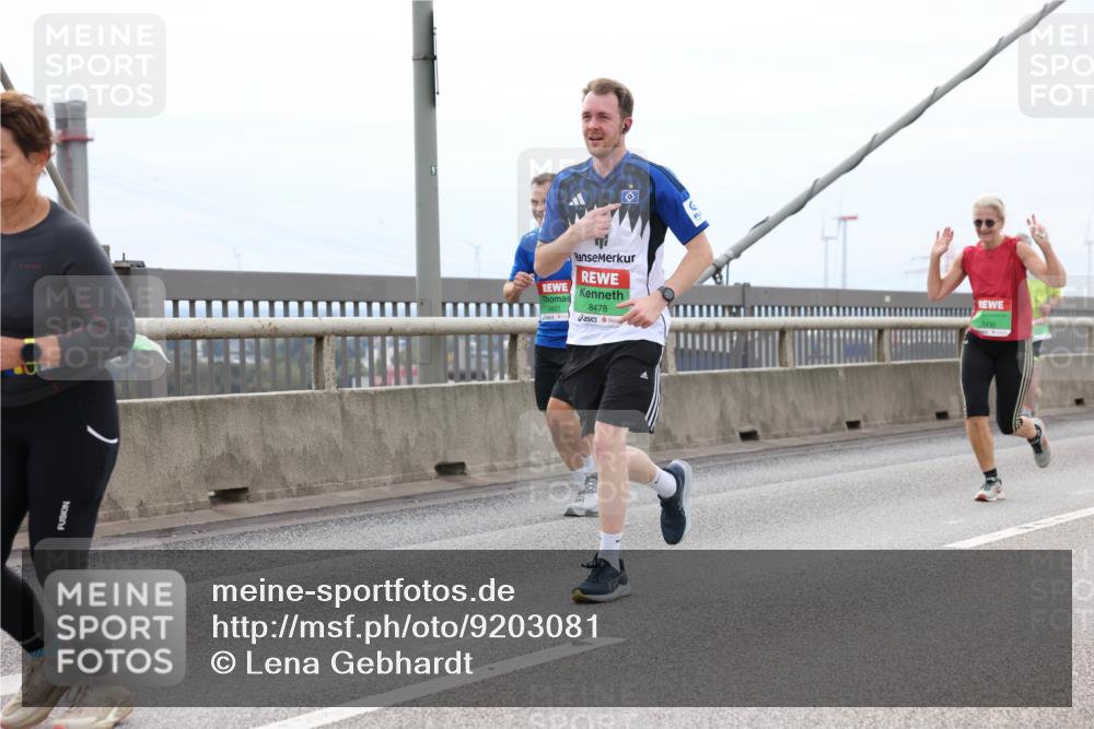 03.10.2025 - Köhlbrandbrückenlauf Lena Gebhardt http://msf.ph/oto/9203081 03.10.2025 15:51:45 Position 2 8478 meine-sportfotos.de