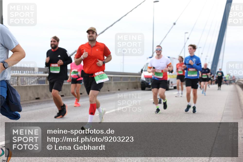 03.10.2025 - Köhlbrandbrückenlauf Lena Gebhardt http://msf.ph/oto/9203223 03.10.2025 15:52:12 Position 2 1 meine-sportfotos.de