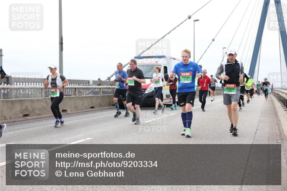 03.10.2025 - Köhlbrandbrückenlauf Lena Gebhardt http://msf.ph/oto/9203334 03.10.2025 15:52:40 Position 2 9134, 7689 meine-sportfotos.de