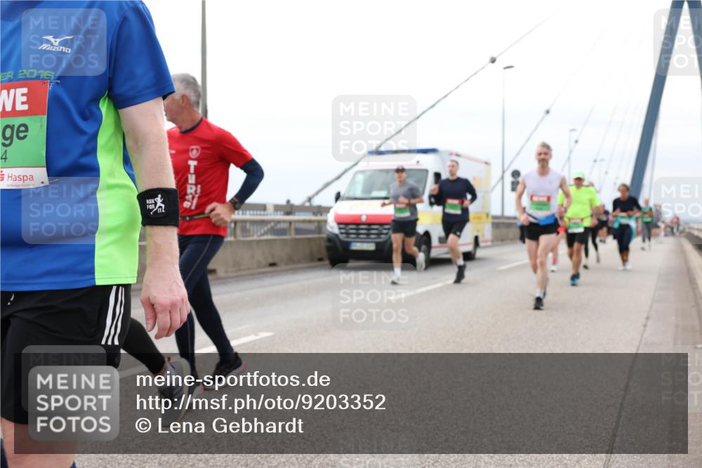 03.10.2025 - Köhlbrandbrückenlauf Lena Gebhardt http://msf.ph/oto/9203352 03.10.2025 15:52:44 Position 2 2016, 4 meine-sportfotos.de