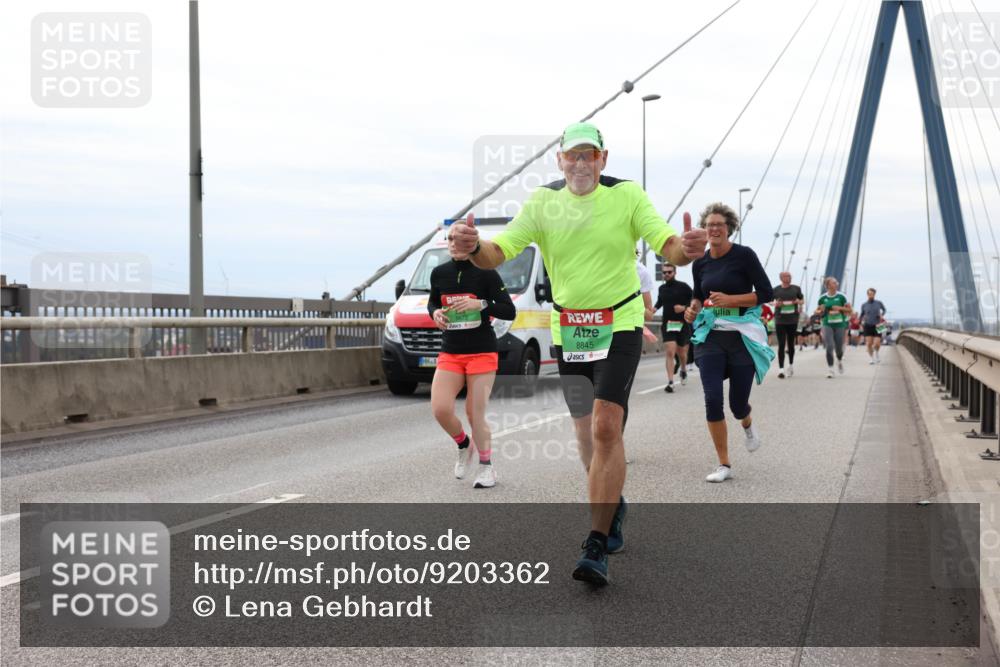 03.10.2025 - Köhlbrandbrückenlauf Lena Gebhardt http://msf.ph/oto/9203362 03.10.2025 15:52:47 Position 2 8845 meine-sportfotos.de