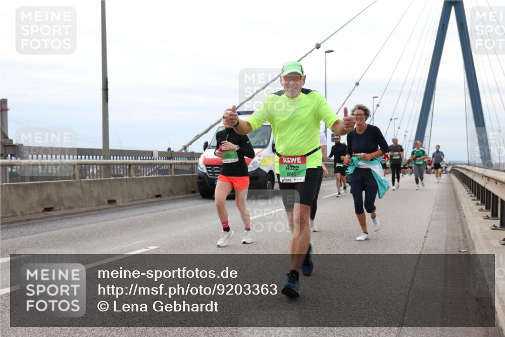 03.10.2025 - Köhlbrandbrückenlauf Lena Gebhardt http://msf.ph/oto/9203363 03.10.2025 15:52:47 Position 2 8845 meine-sportfotos.de