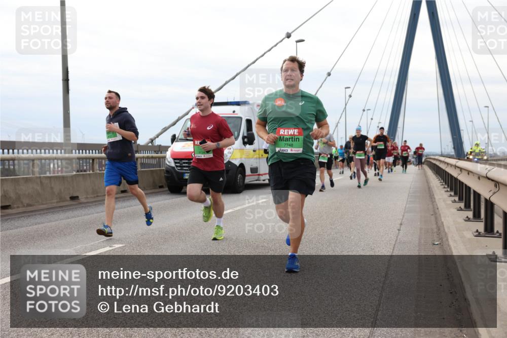 03.10.2025 - Köhlbrandbrückenlauf Lena Gebhardt http://msf.ph/oto/9203403 03.10.2025 15:52:58 Position 2 9724, 7748 meine-sportfotos.de