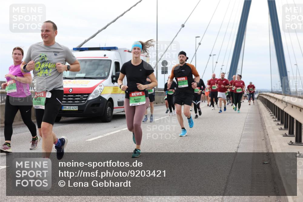 03.10.2025 - Köhlbrandbrückenlauf Lena Gebhardt http://msf.ph/oto/9203421 03.10.2025 15:53:01 Position 2 7734, 10, 42, 85, 7243, 4249, 9686, 7749 meine-sportfotos.de