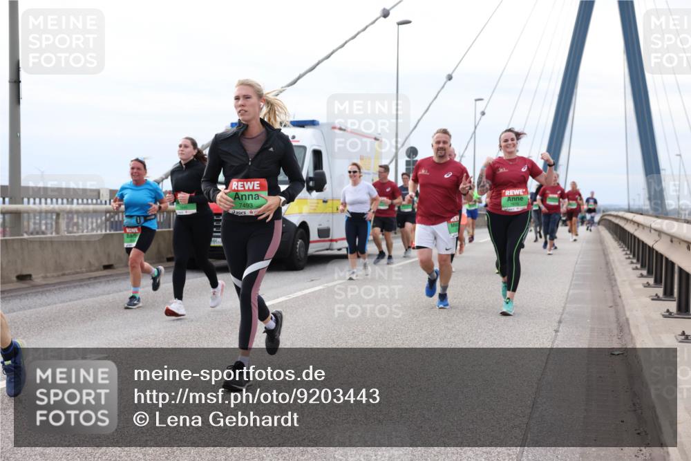03.10.2025 - Köhlbrandbrückenlauf Lena Gebhardt http://msf.ph/oto/9203443 03.10.2025 15:53:05 Position 2 7493 meine-sportfotos.de