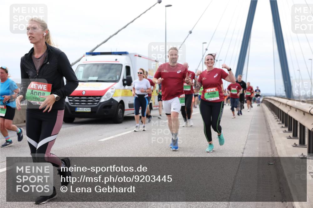 03.10.2025 - Köhlbrandbrückenlauf Lena Gebhardt http://msf.ph/oto/9203445 03.10.2025 15:53:06 Position 2 7493, 4249, 7676 meine-sportfotos.de