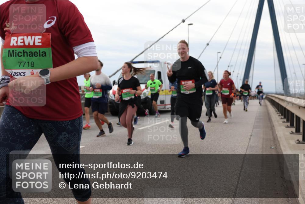 03.10.2025 - Köhlbrandbrückenlauf Lena Gebhardt http://msf.ph/oto/9203474 03.10.2025 15:53:10 Position 2 7718 meine-sportfotos.de