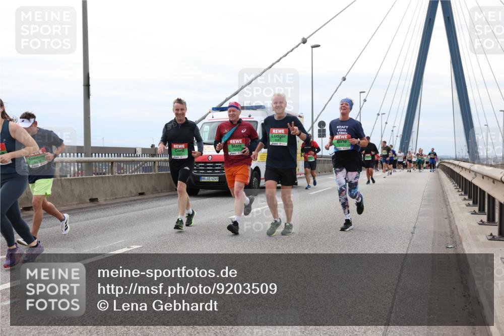03.10.2025 - Köhlbrandbrückenlauf Lena Gebhardt http://msf.ph/oto/9203509 03.10.2025 15:53:18 Position 2 9472, 4249, 8381, 9155 meine-sportfotos.de