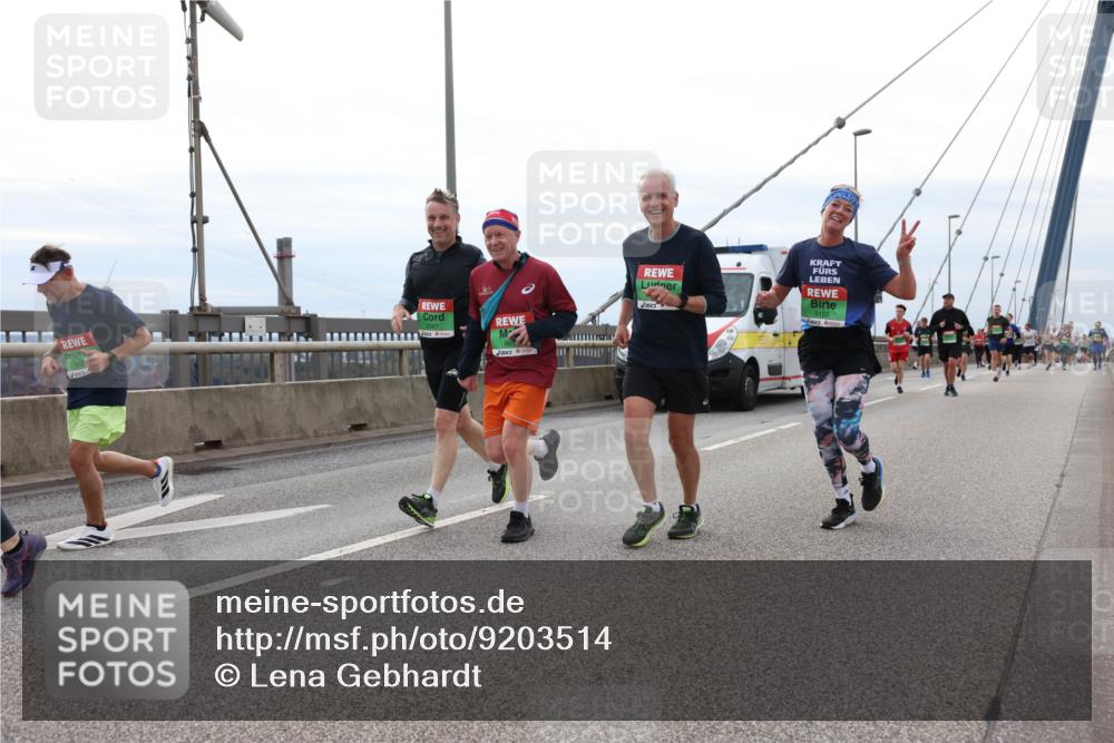 03.10.2025 - Köhlbrandbrückenlauf Lena Gebhardt http://msf.ph/oto/9203514 03.10.2025 15:53:19 Position 2 947, 9155 meine-sportfotos.de