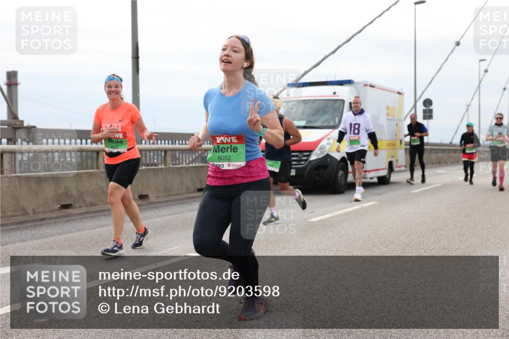 03.10.2025 - Köhlbrandbrückenlauf Lena Gebhardt http://msf.ph/oto/9203598 03.10.2025 15:53:38 Position 2 8092, 18 meine-sportfotos.de