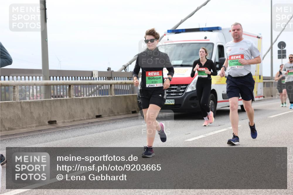 03.10.2025 - Köhlbrandbrückenlauf Lena Gebhardt http://msf.ph/oto/9203665 03.10.2025 15:53:54 Position 2 42, 8544, 8193, 4249, 361, 7586 meine-sportfotos.de