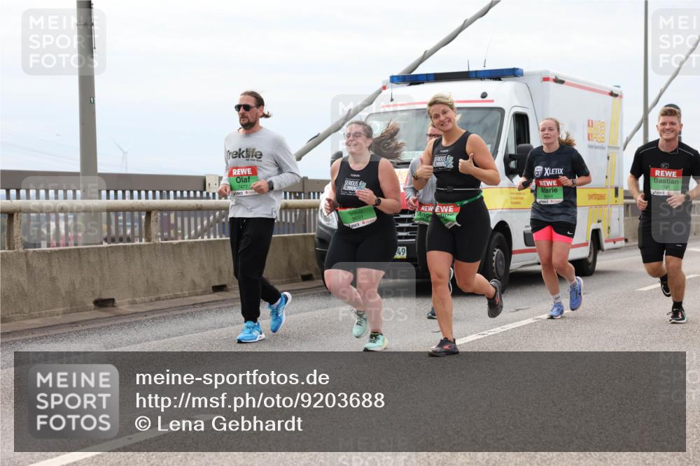 03.10.2025 - Köhlbrandbrückenlauf Lena Gebhardt http://msf.ph/oto/9203688 03.10.2025 15:53:59 Position 2 91, 7477, 2, 85, 9691, 49, 8054, 7945 meine-sportfotos.de