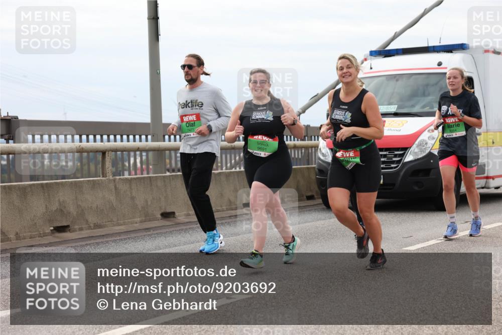03.10.2025 - Köhlbrandbrückenlauf Lena Gebhardt http://msf.ph/oto/9203692 03.10.2025 15:53:59 Position 2 7477, 9691, 42, 85, 4, 8054 meine-sportfotos.de
