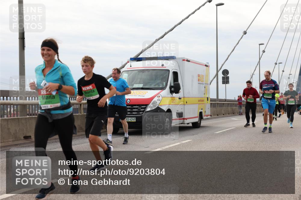 03.10.2025 - Köhlbrandbrückenlauf Lena Gebhardt http://msf.ph/oto/9203804 03.10.2025 15:54:22 Position 2 8161, 8162, 42, 85, 1, 1, 3, 4249 meine-sportfotos.de