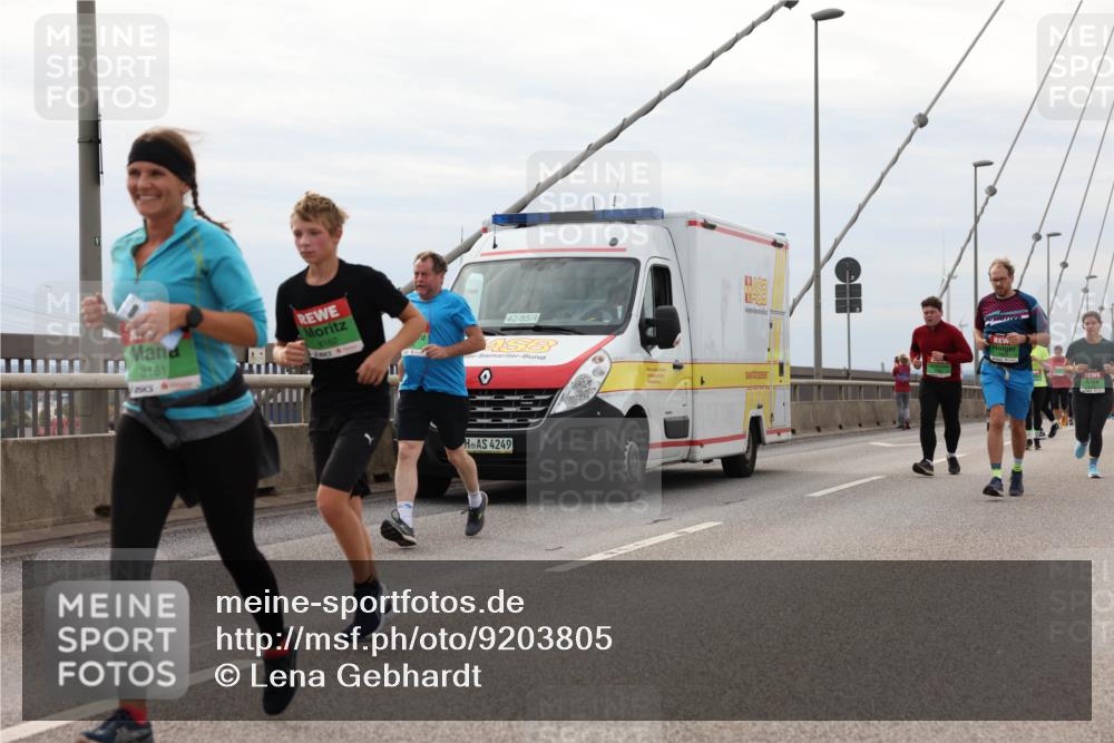 03.10.2025 - Köhlbrandbrückenlauf Lena Gebhardt http://msf.ph/oto/9203805 03.10.2025 15:54:22 Position 2 8161, 8162, 42, 85, 4, 4249 meine-sportfotos.de