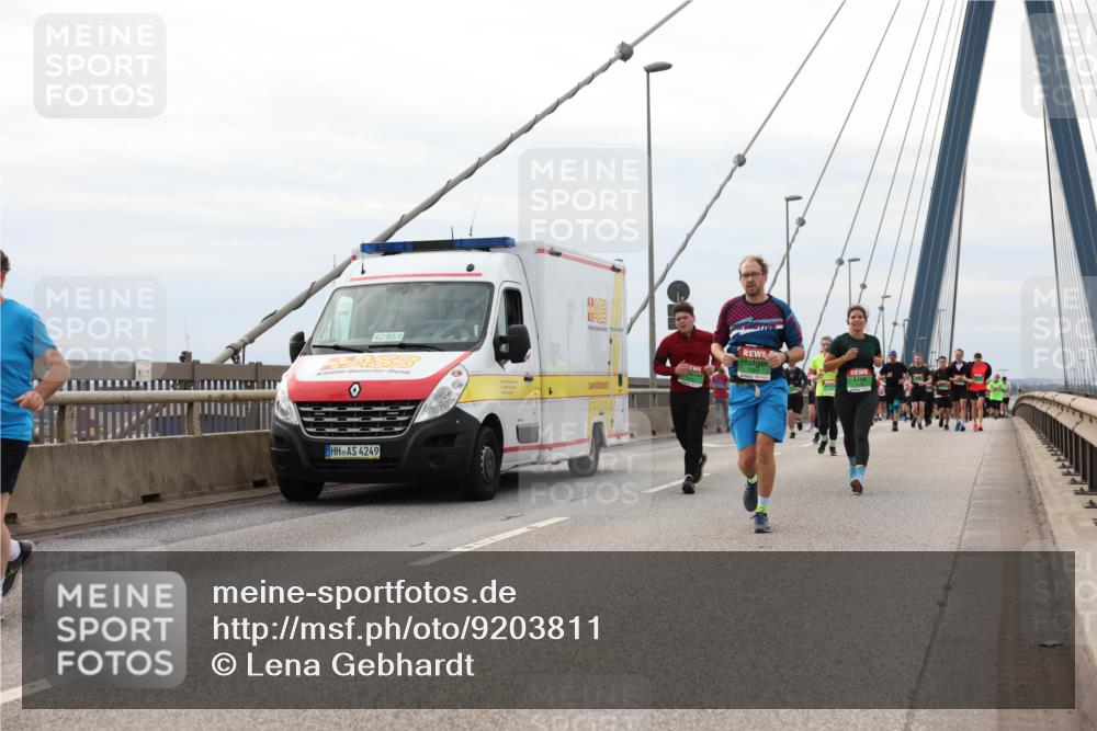 03.10.2025 - Köhlbrandbrückenlauf Lena Gebhardt http://msf.ph/oto/9203811 03.10.2025 15:54:23 Position 2 42, 85, 4, 4249 meine-sportfotos.de
