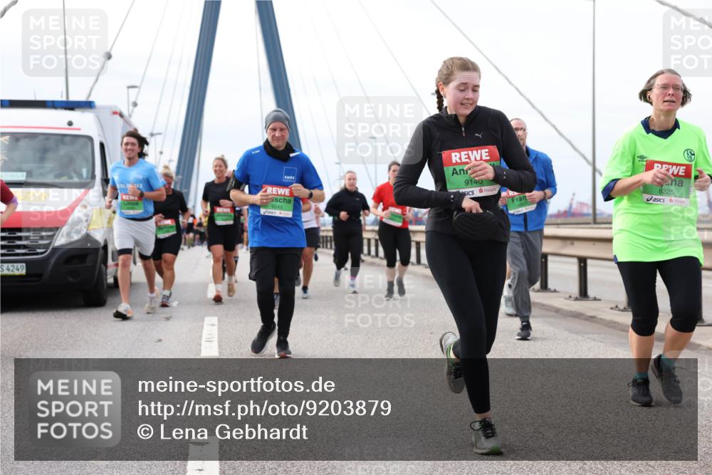03.10.2025 - Köhlbrandbrückenlauf Lena Gebhardt http://msf.ph/oto/9203879 03.10.2025 15:54:47 Position 2 9245, 9140, 42, 85, 4, 4249, 8225 meine-sportfotos.de