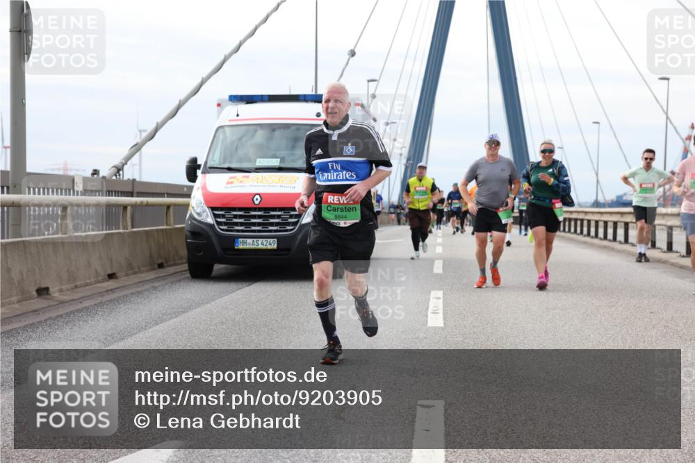 03.10.2025 - Köhlbrandbrückenlauf Lena Gebhardt http://msf.ph/oto/9203905 03.10.2025 15:54:52 Position 2 42, 85, 4, 8844, 4249 meine-sportfotos.de