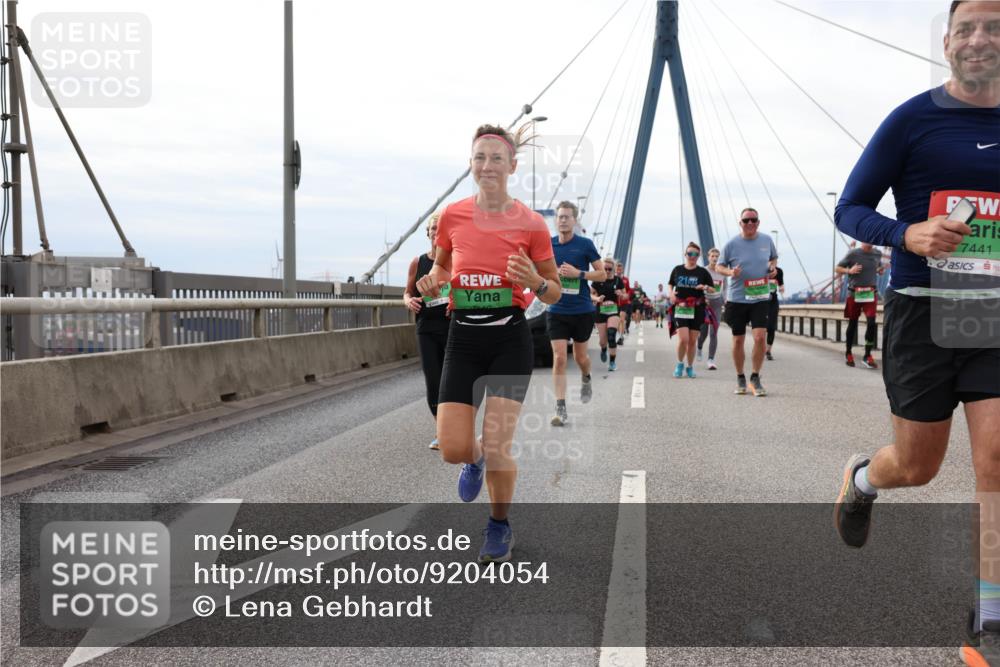 03.10.2025 - Köhlbrandbrückenlauf Lena Gebhardt http://msf.ph/oto/9204054 03.10.2025 15:55:23 Position 2 213, 7441 meine-sportfotos.de