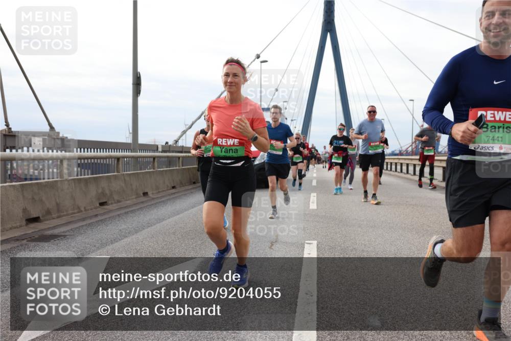 03.10.2025 - Köhlbrandbrückenlauf Lena Gebhardt http://msf.ph/oto/9204055 03.10.2025 15:55:23 Position 2 21, 7441 meine-sportfotos.de