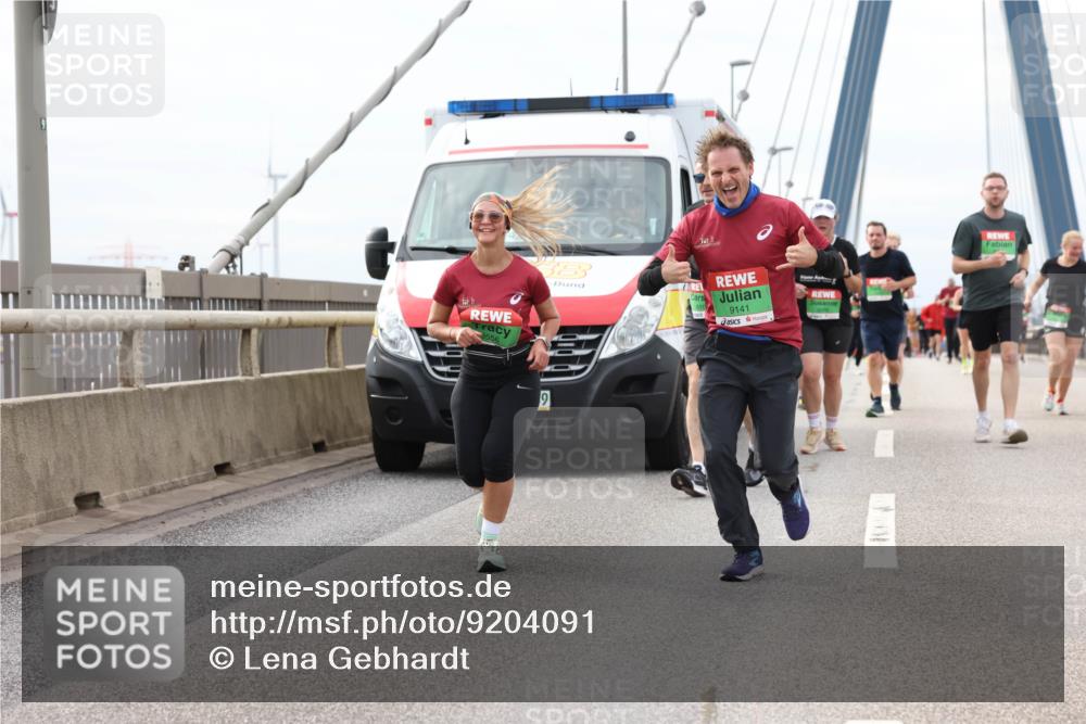 03.10.2025 - Köhlbrandbrückenlauf Lena Gebhardt http://msf.ph/oto/9204091 03.10.2025 15:55:31 Position 2 9, 9141 meine-sportfotos.de