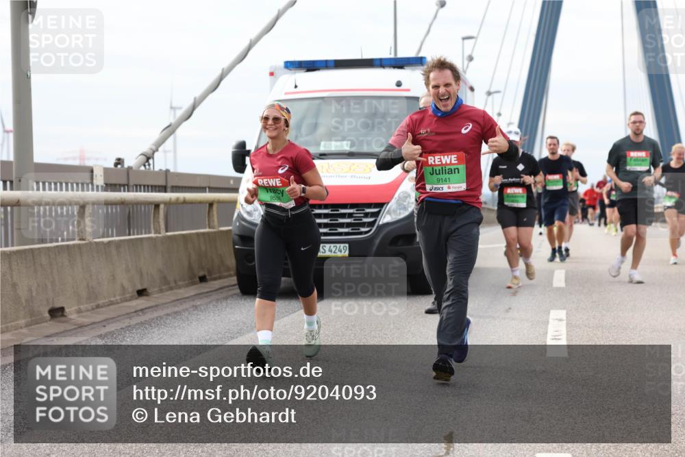 03.10.2025 - Köhlbrandbrückenlauf Lena Gebhardt http://msf.ph/oto/9204093 03.10.2025 15:55:31 Position 2 9, 42, 85, 4, 9141, 9556, 4249 meine-sportfotos.de