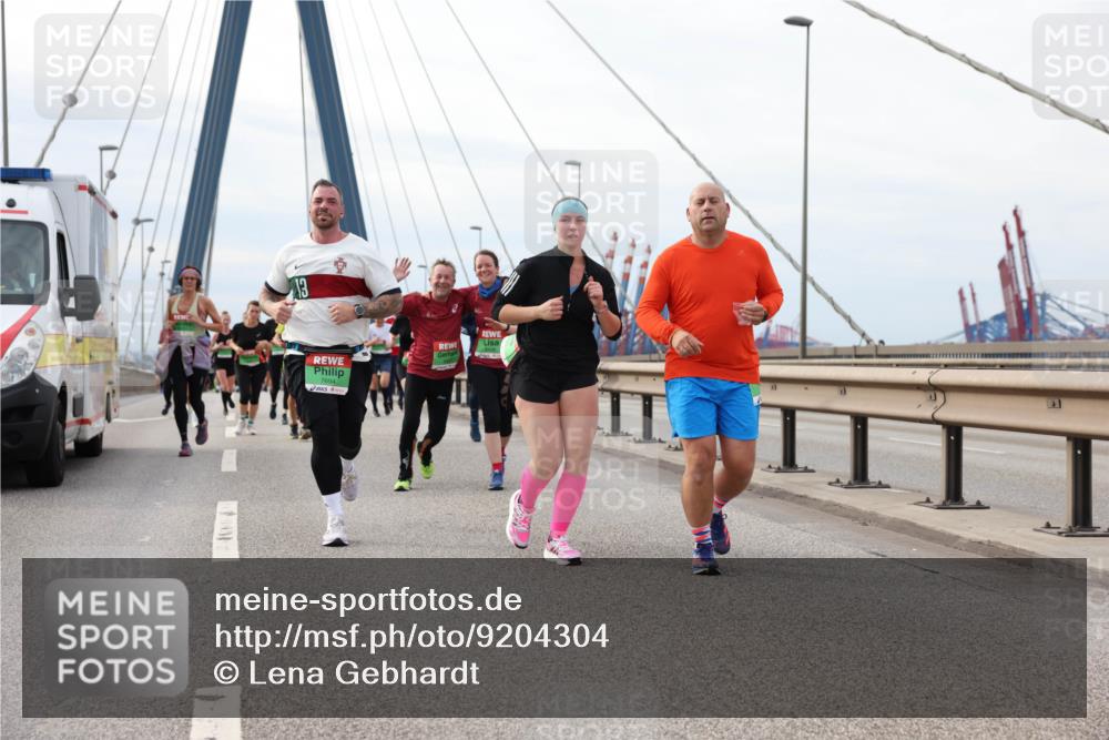 03.10.2025 - Köhlbrandbrückenlauf Lena Gebhardt http://msf.ph/oto/9204304 03.10.2025 15:56:14 Position 2  meine-sportfotos.de