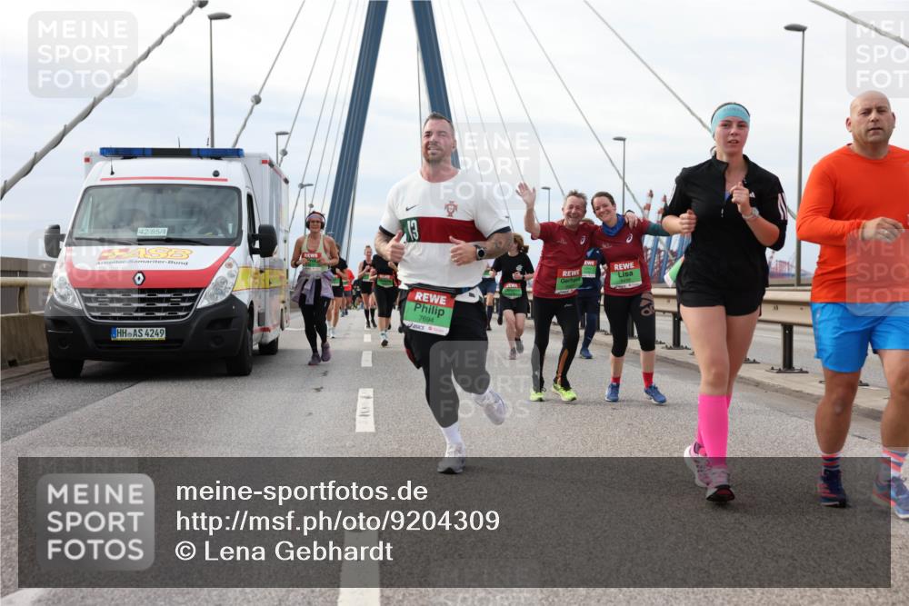 03.10.2025 - Köhlbrandbrückenlauf Lena Gebhardt http://msf.ph/oto/9204309 03.10.2025 15:56:15 Position 2 42, 85, 4, 4249, 13, 7694 meine-sportfotos.de